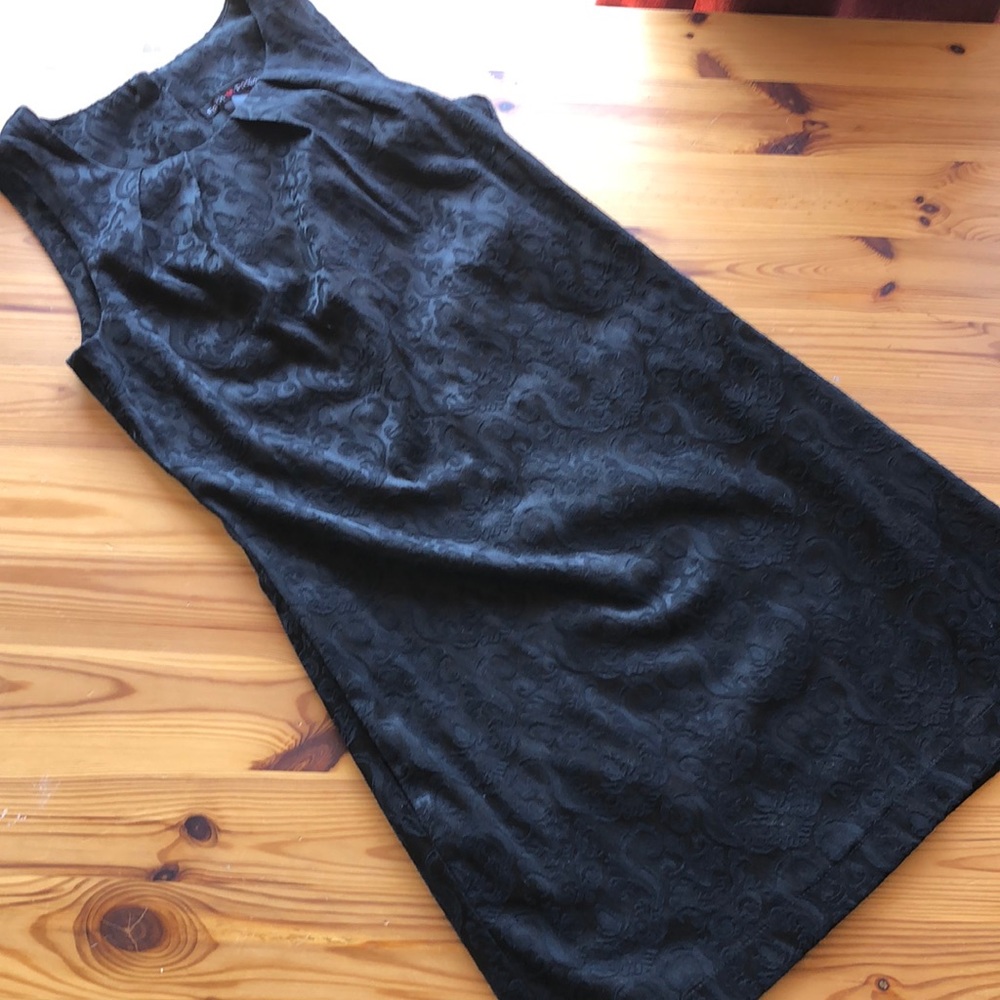 90s vintage black mini dress with pockets